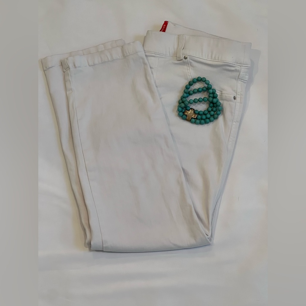 Spanx White jeans worn twice with colorful teal bracelet